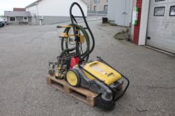 Karcher kostemaskin, DeWalt betongsliper og en støvsuger