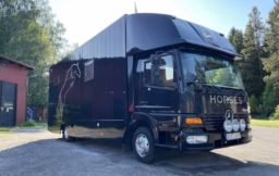 Hästtransport Mercedes Benz  Atego 815
