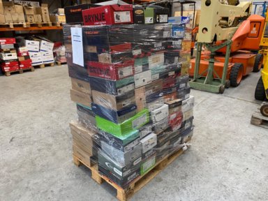 100 pairs of work and safety footwear in assorted brands and models. / 100 par arbejds- og sikkerhedsfodtøj i forskellige mærker og modeller.