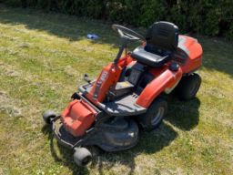 Husqvarna græsklipper R214TC.