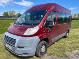 Minibus Fiat Ducato 33  3,0,  9 personers.