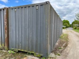 Lukket 40 fods container.