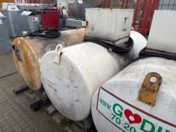 ROUG  2700ltr. Tank m. Pumpe ( A0020030)