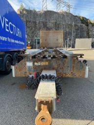 H&W CONTAINERKJÆRRE selges med 20 fot container / container trailer, sold with 20 feet container
