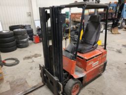 Eltruck motviktstruck Linde E15
