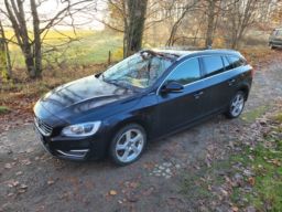 Bil Volvo V60 D6 Plug-in Hybrid AWD Geartronic Summum Euro 5