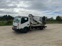 Nissan Cabstar med Oil & Steel 20 meter lift