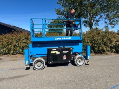 Genie GS - 4069BE 14 meter Hybrid Saxlift