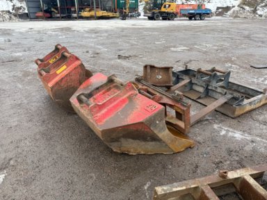  Div redskap skopor, gafflar, balk S60
