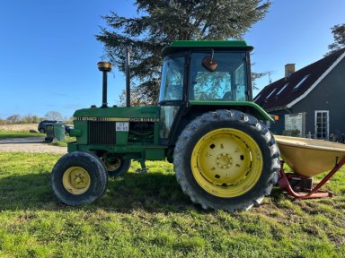 John Deere 2140 Traktor