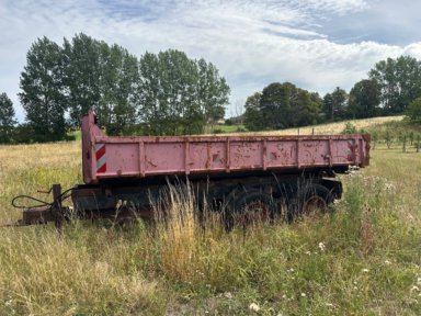 Traktorvogn med container