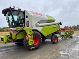 Skördetröska Claas Tucano 430 C 660 