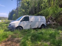 VW TRANSPORTER 2006 MOD MED HENGERFESTE  EU OK 