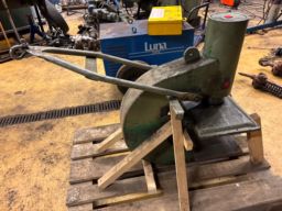 C-press takhängd 