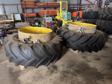 1 sæt tvilling hjul med spænder Kleber 620/70 R42