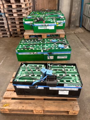 Lot med  HOPPECKE FNC-T Ni-Cd industribatteripakker, ca. 180 kWh samlet nominel kapacitet 