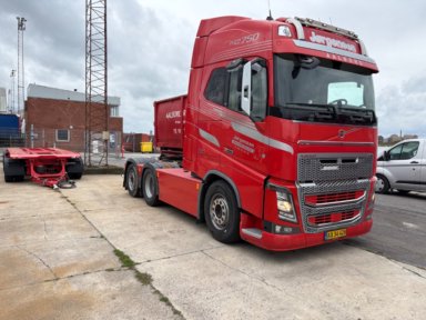 Lastbil VOLVO FH16-750