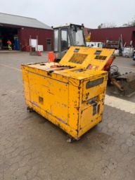 Byggeudstyr Isuzu 20/25