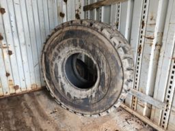 Däck HILO 23.5 R25 Nytt