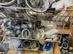 Konkursutförsäljning Ventilation detaljer i galler hylla