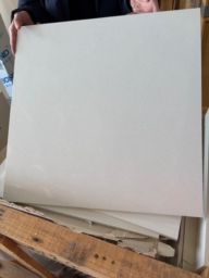 Miscellaneous equipment Santa Margherita  Italienske fliser - bianco neve - 60 x 60 x 1,2 Ubrukte, flotte fliser. 
14 pakker a 4 stk i hver pakke (ca 20 kvadratmeter).
Farge: hvit/lys beige.