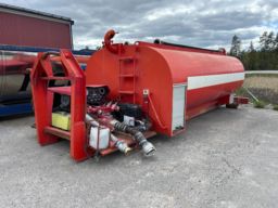 Vattenspruta Wilh. Ruberg med tank på växlarram