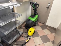 Industrimaskiner Gulvvask maskin og damp vasker 