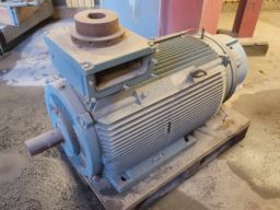 Stor elmotor VEM motors GmbH 200 KW ( ca 270hk) med elektromagnetisk broms