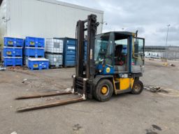 Kalmar DCD40-5 Gaffeltruck