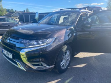  Mitsubishi Outlander phev -lav km 