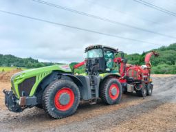 CLAAS Xerion 4000 + Eschlbøck Biber 84 Flishugger