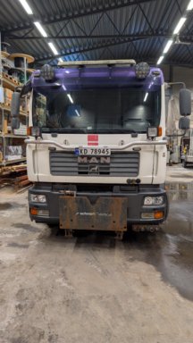 Lastebil MAN TGM 18.280 krokbil med kran