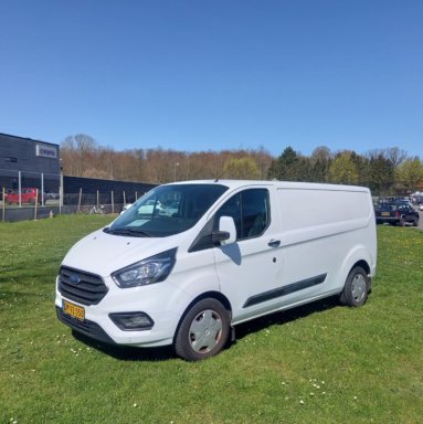 Varebil Ford Transit Custom Van.