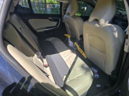 Car Volvo V60