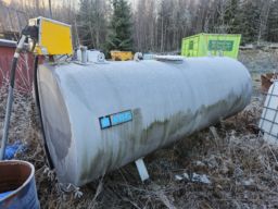 Farmartank 5m3 med pump.