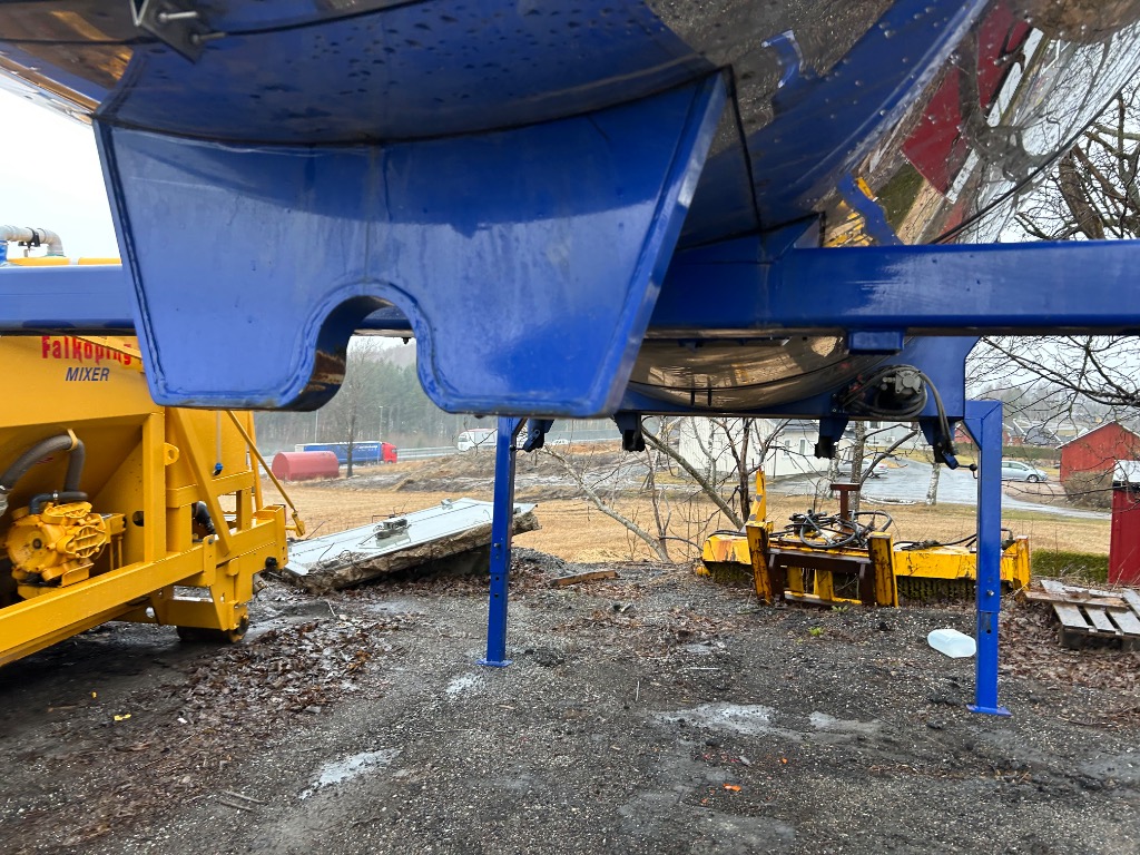 Slide 32