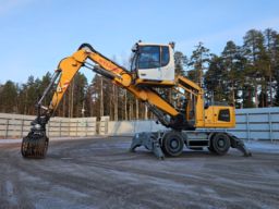 Materialhanterare Liebherr LH 22 M Litronic med magnetplatta