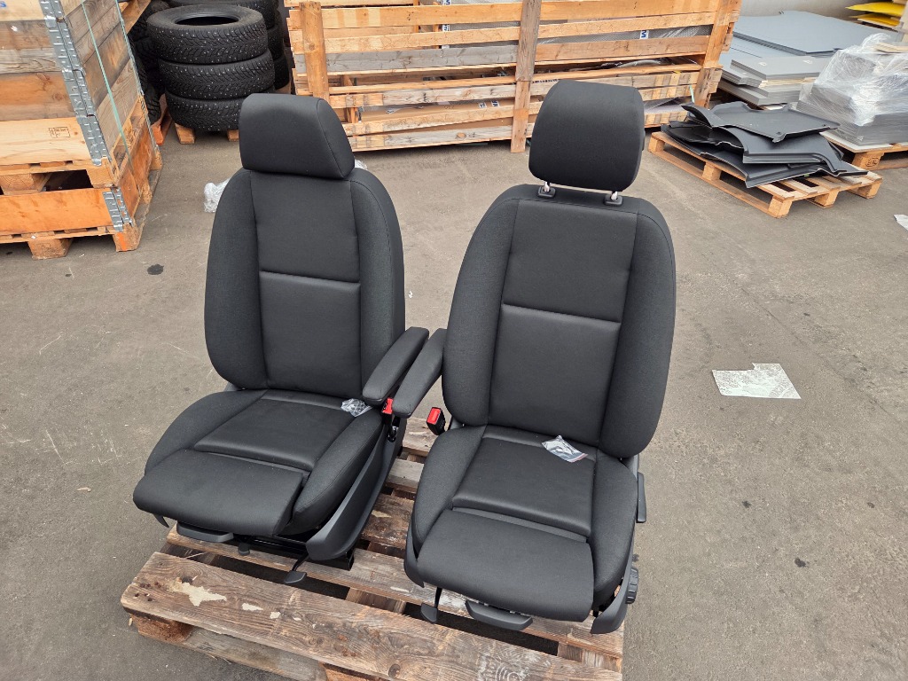 Nya Framstolar Mercedes Benz Sprinter