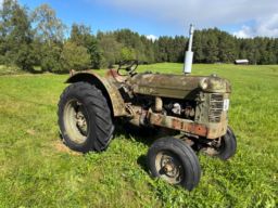 Traktor Volvo T32