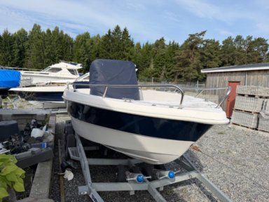 20 fot Båt 2006 Ocean Master med 150 hk Evenrude  E-Tec 