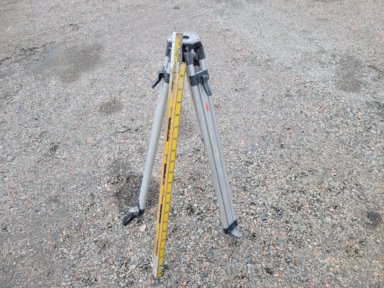 Stativ för laser samt mätstång 