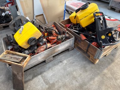Lot med slagler, Husqvarna motorsave, sprøjter mv