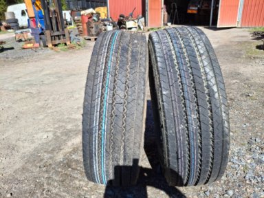 Däck 2 stycken Continental 265 /70R 17.5 oanvända 