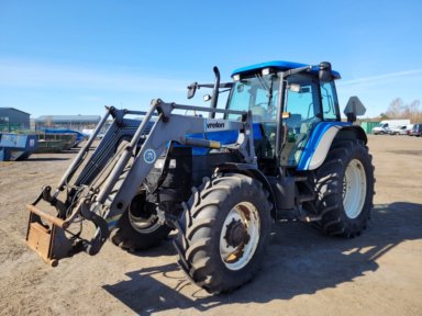 Traktor NEW HOLLAND TM120 4WD 4x4 med Vreten frontlastare