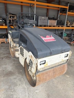 Veivals BOMAG BW100 AD-4 ASFALTVALS 0 - 5 T