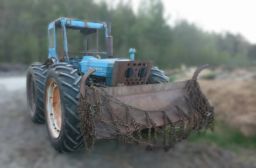 Traktor County County 754 4x4