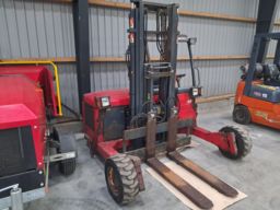 Medbringer Truck Moffett M4 25.3