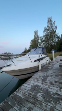 Bayliner 2355 Ciera 1996 – redusert reservasjonspris – ny motorblokk
