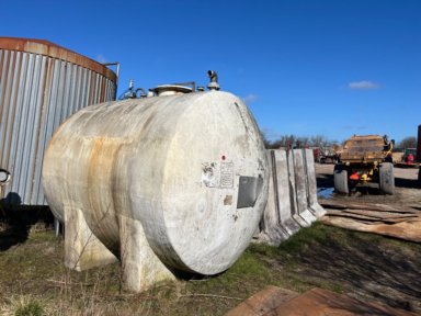 Forskelligt udstyr Glasfiber tank Rund på føderkonsol