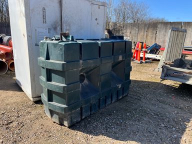 Forskelligt udstyr Kingspan   Miljøcontainer Plastfiber tank.Tank R 1500